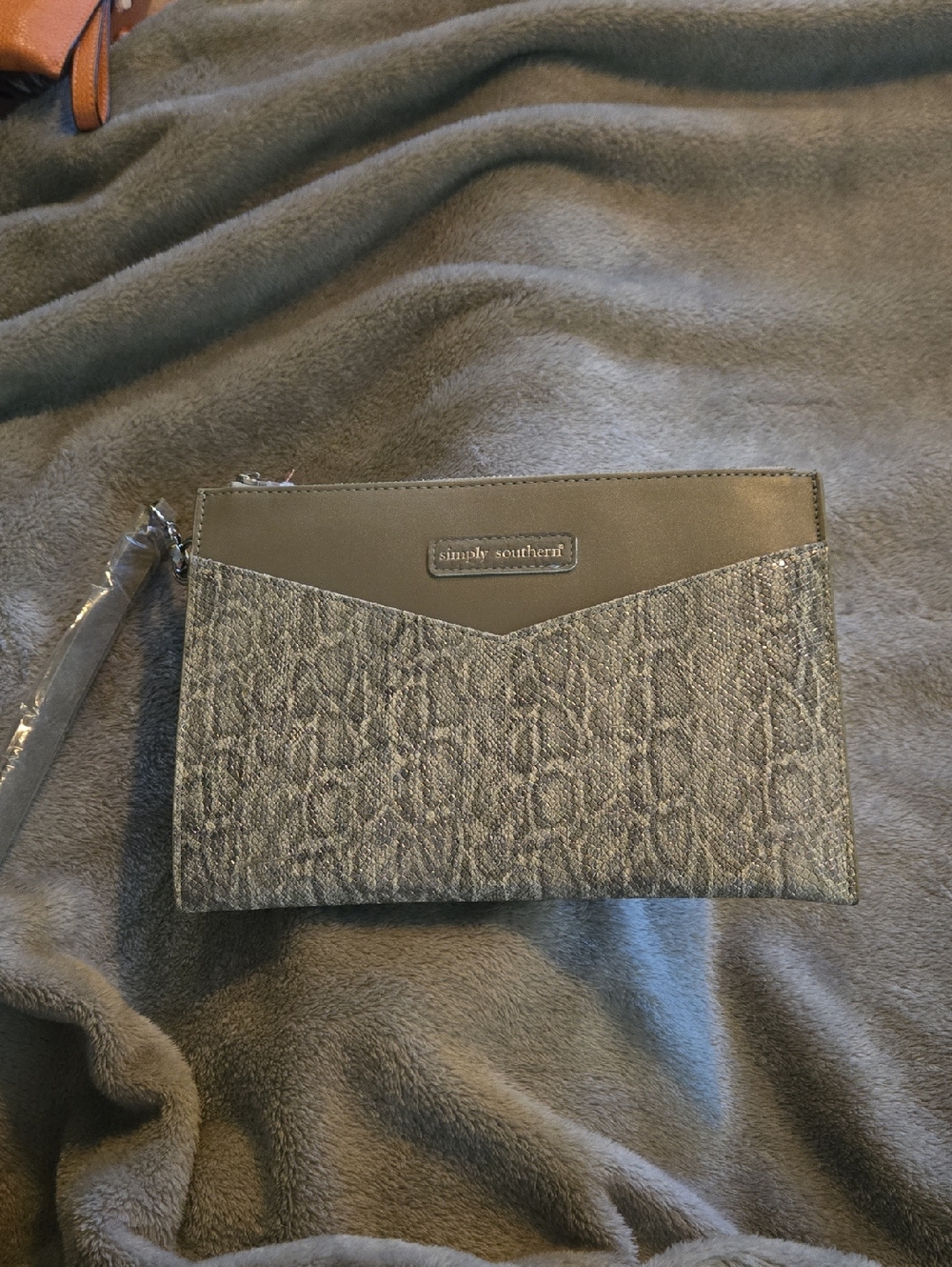 Simply Southern Gray Textured Wristlet Clutch